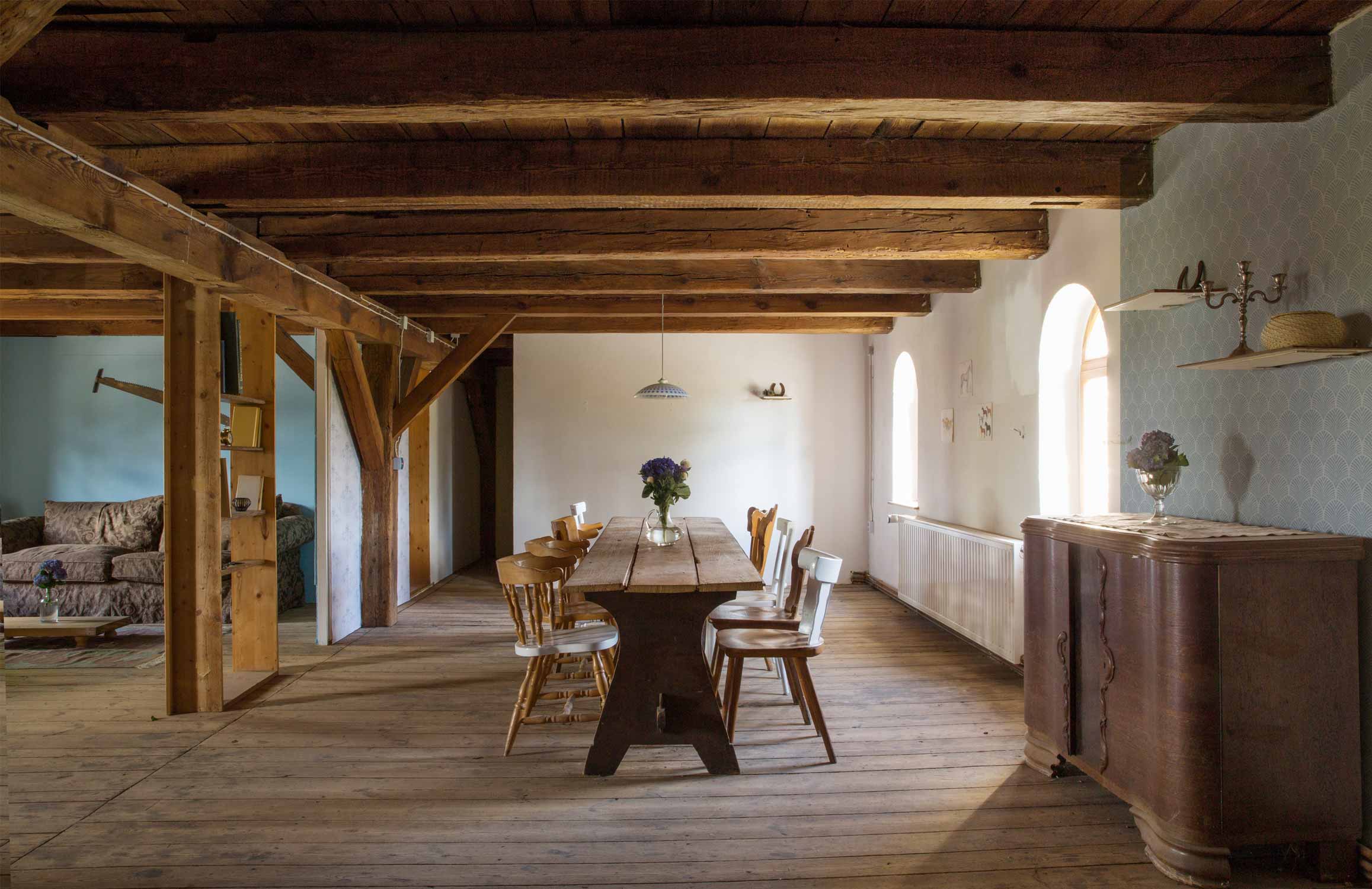 Interior-Design, Interieur, Reiterstübchen, Reiterhof, Innenraum, Ausstattung, Sitzmöglichkeiten, Gemütlichkeit, Farmerslife, Farm
